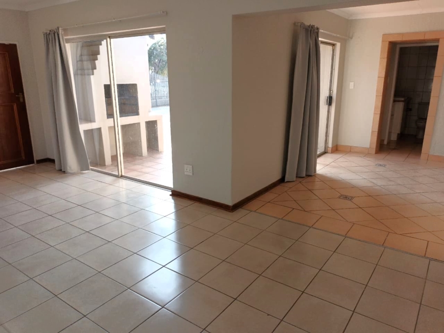 To Let 3 Bedroom Property for Rent in The Reeds Gauteng