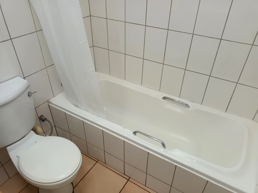 To Let 3 Bedroom Property for Rent in The Reeds Gauteng