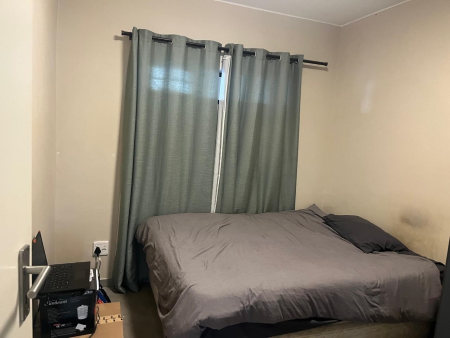 2 Bedroom Property for Sale in Vorna Valley Gauteng