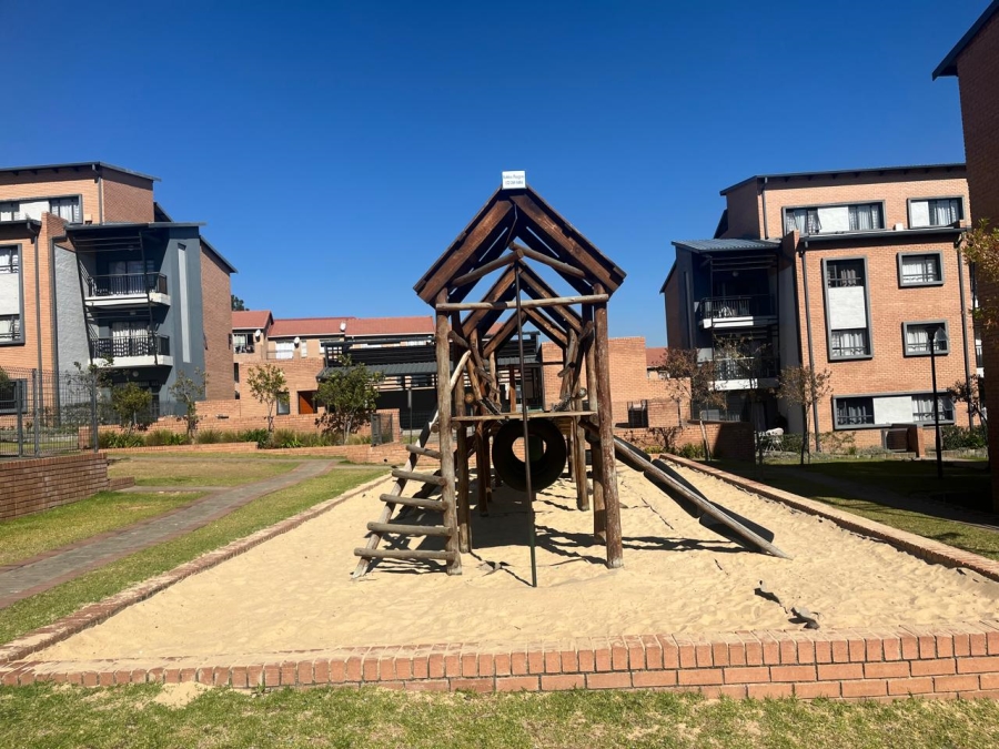 2 Bedroom Property for Sale in Vorna Valley Gauteng