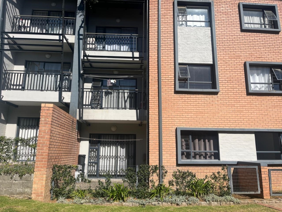 2 Bedroom Property for Sale in Vorna Valley Gauteng