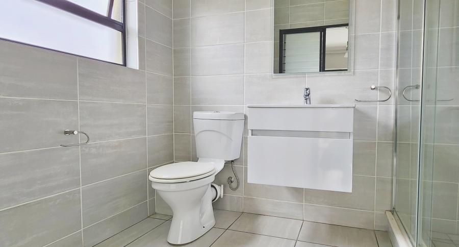 To Let 2 Bedroom Property for Rent in Waterfall Gauteng