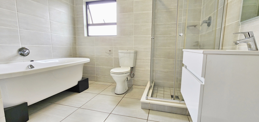 To Let 2 Bedroom Property for Rent in Waterfall Gauteng