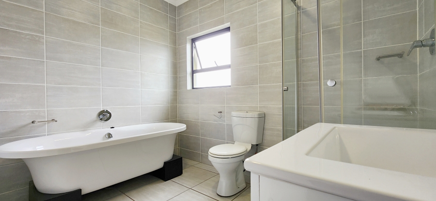 To Let 2 Bedroom Property for Rent in Waterfall Gauteng
