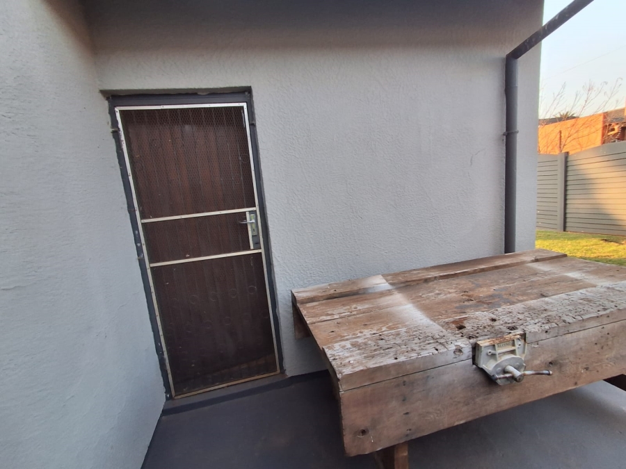 3 Bedroom Property for Sale in Carletonville Central Gauteng