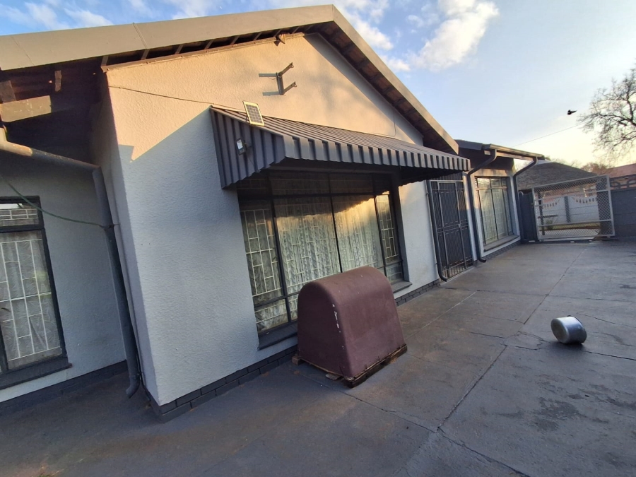 3 Bedroom Property for Sale in Carletonville Central Gauteng