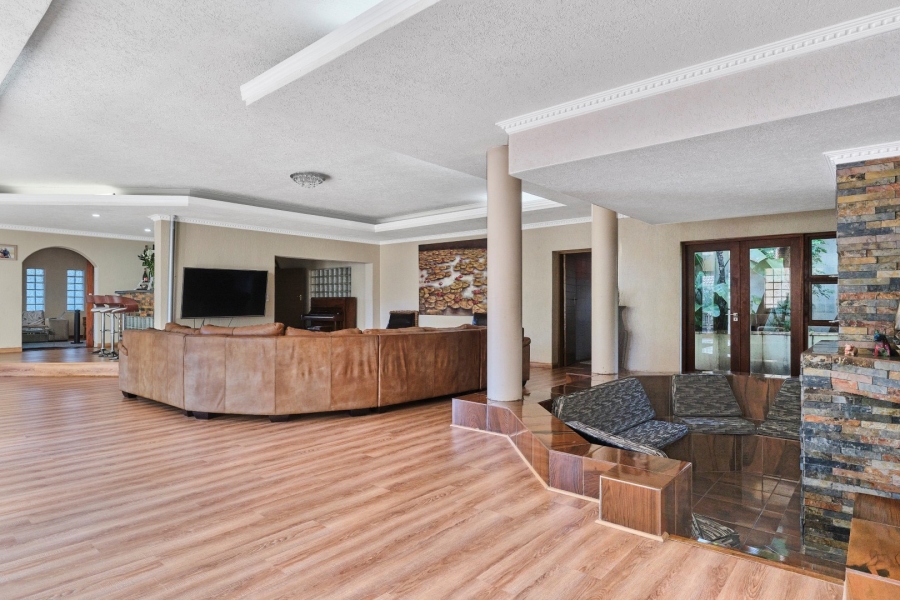 4 Bedroom Property for Sale in Wendywood Gauteng