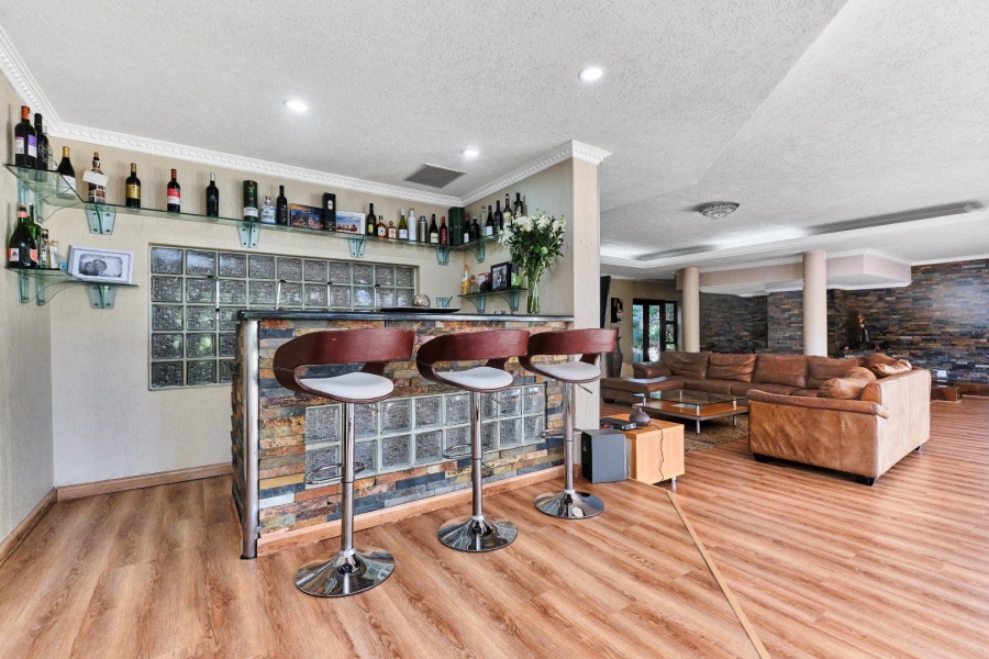 4 Bedroom Property for Sale in Wendywood Gauteng