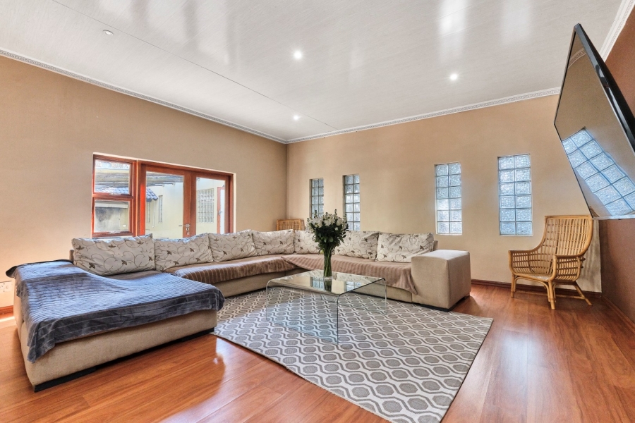 4 Bedroom Property for Sale in Wendywood Gauteng