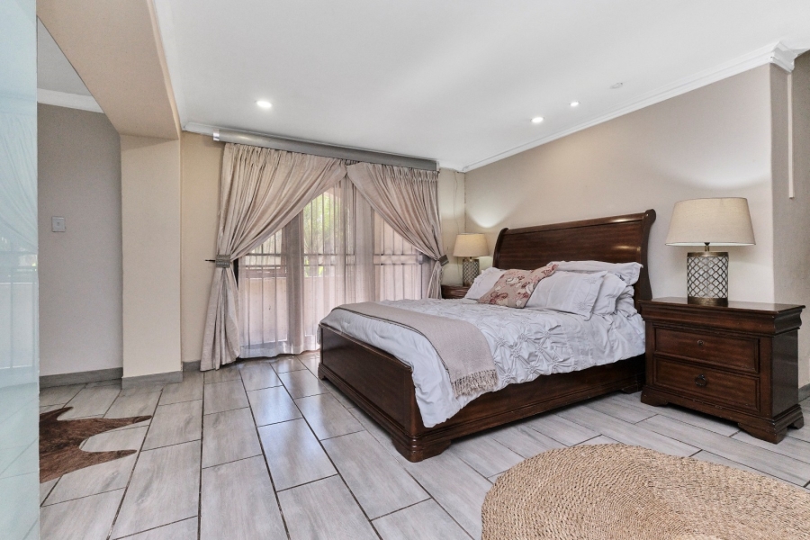 4 Bedroom Property for Sale in Wendywood Gauteng