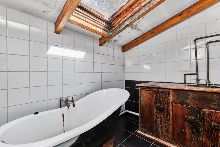 4 Bedroom Property for Sale in Wendywood Gauteng