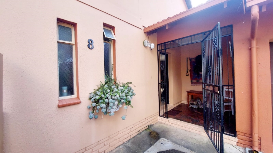 3 Bedroom Property for Sale in Helikonpark Gauteng