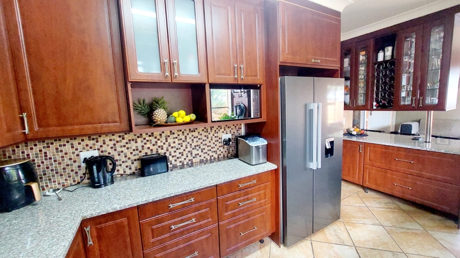3 Bedroom Property for Sale in Helikonpark Gauteng