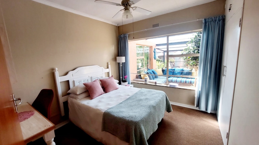 3 Bedroom Property for Sale in Helikonpark Gauteng