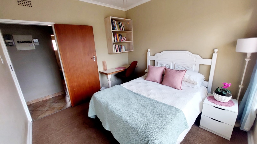 3 Bedroom Property for Sale in Helikonpark Gauteng
