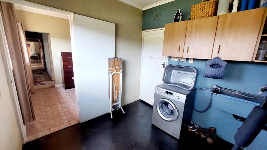 3 Bedroom Property for Sale in Helikonpark Gauteng