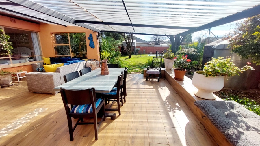 3 Bedroom Property for Sale in Helikonpark Gauteng