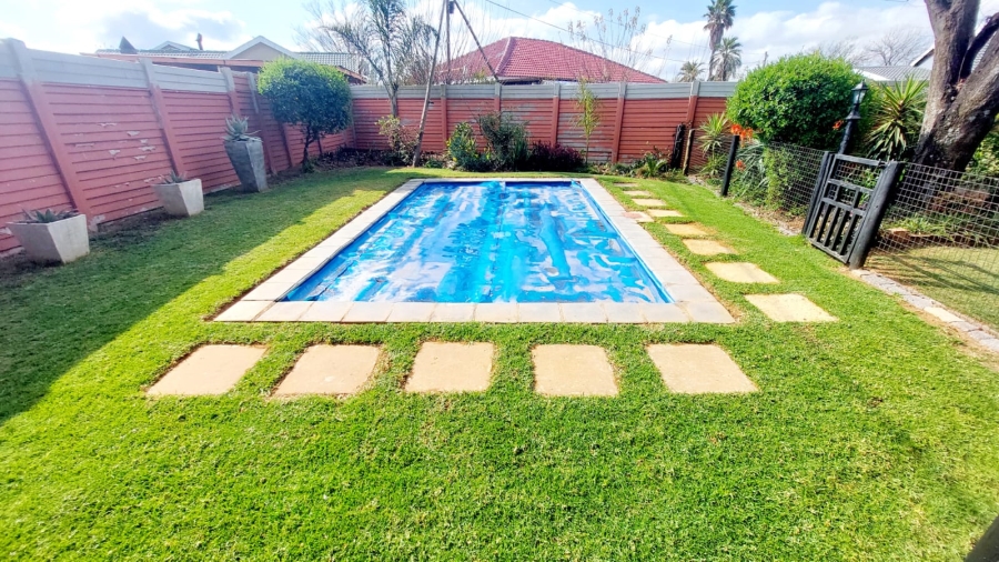 3 Bedroom Property for Sale in Helikonpark Gauteng