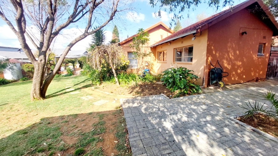 3 Bedroom Property for Sale in Helikonpark Gauteng