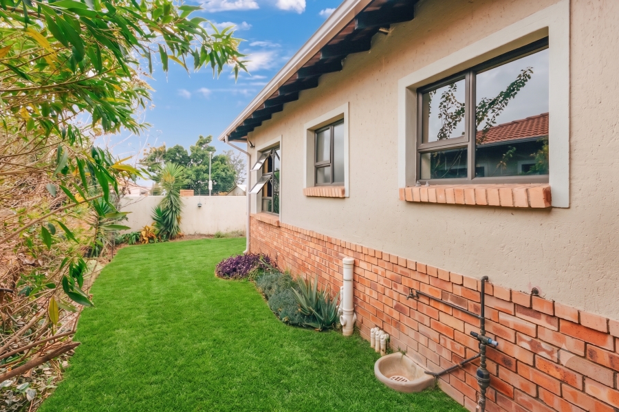 3 Bedroom Property for Sale in Noordwyk Gauteng