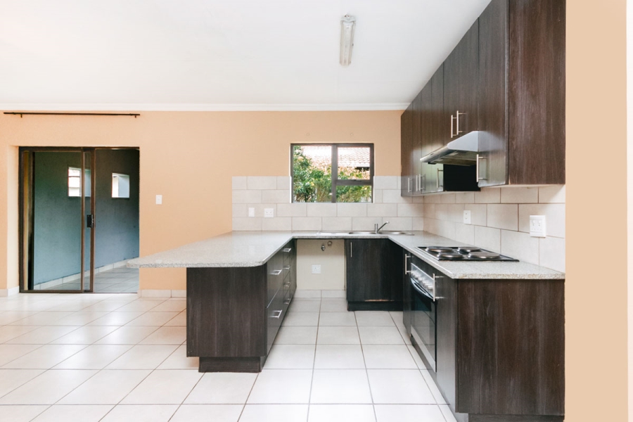 3 Bedroom Property for Sale in Noordwyk Gauteng
