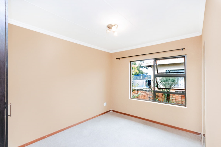 3 Bedroom Property for Sale in Noordwyk Gauteng