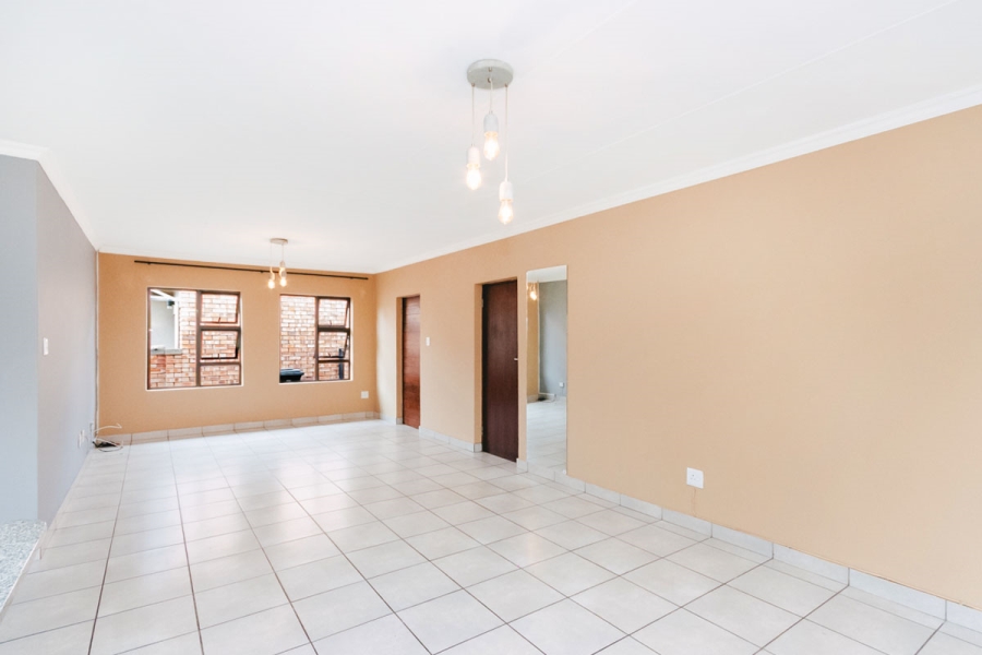 3 Bedroom Property for Sale in Noordwyk Gauteng