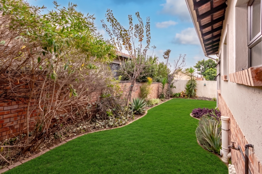 3 Bedroom Property for Sale in Noordwyk Gauteng