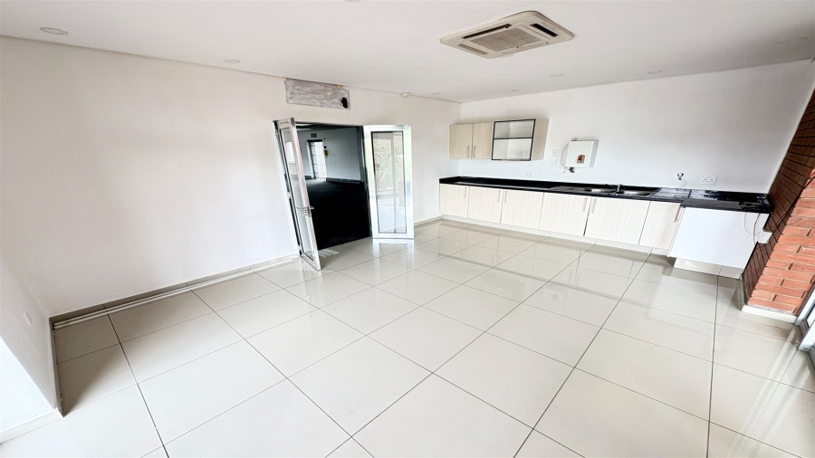 To Let Commercial Property for Rent in Bedfordview Gauteng