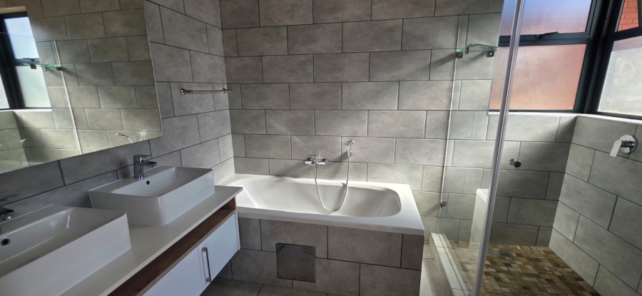To Let 3 Bedroom Property for Rent in Olympus AH Gauteng