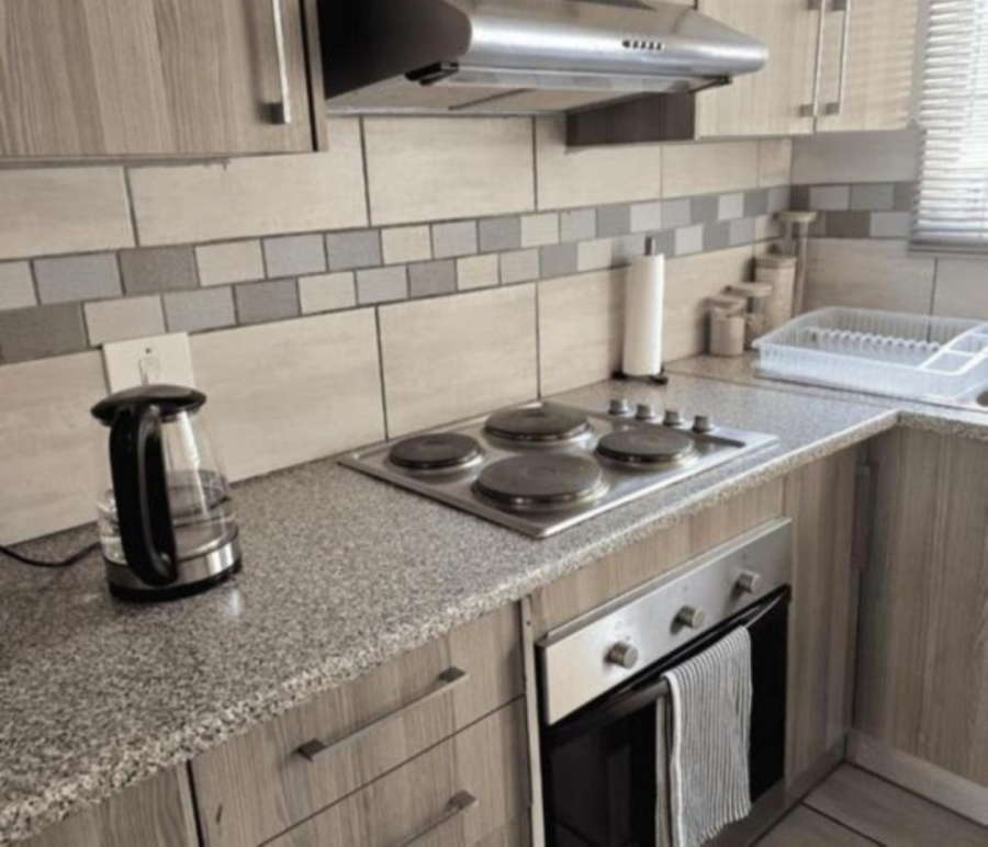 2 Bedroom Property for Sale in Noordwyk Gauteng