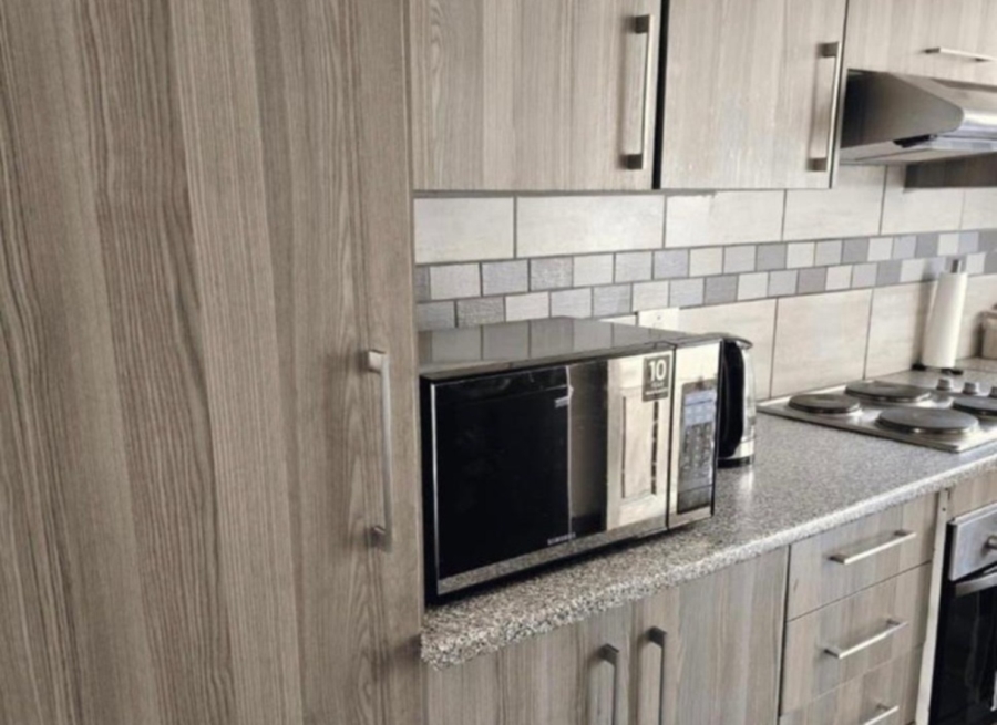 2 Bedroom Property for Sale in Noordwyk Gauteng