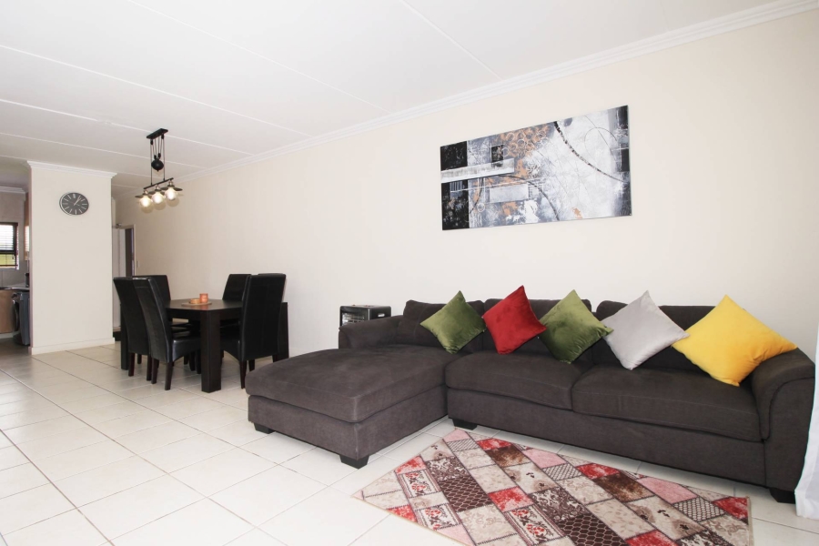 To Let 2 Bedroom Property for Rent in Morningside Gauteng