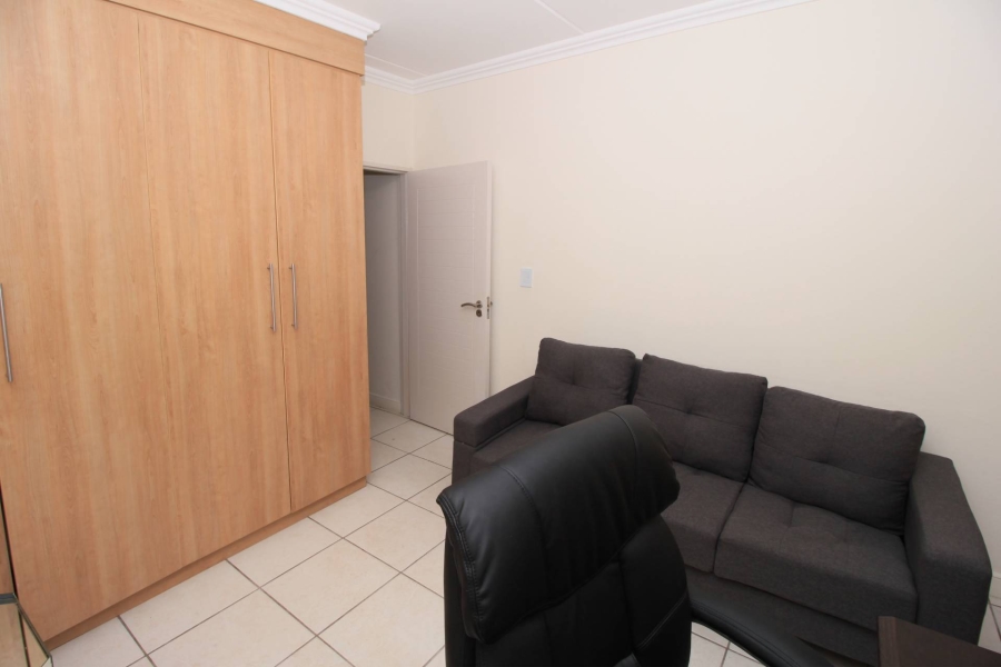 To Let 2 Bedroom Property for Rent in Morningside Gauteng