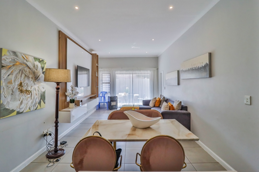 2 Bedroom Property for Sale in Morningside Gauteng