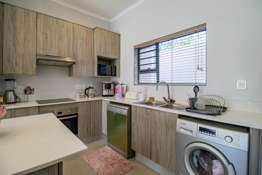 2 Bedroom Property for Sale in Morningside Gauteng