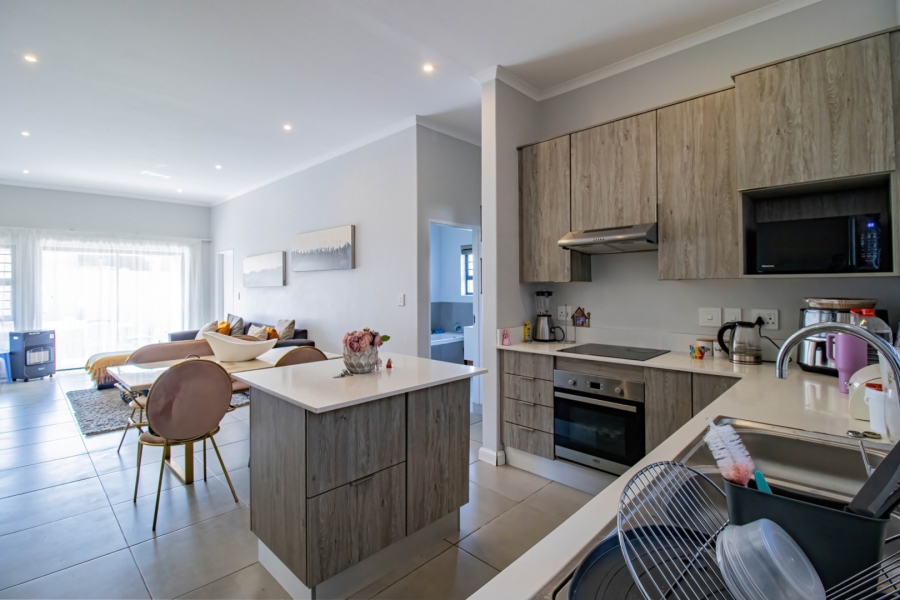 2 Bedroom Property for Sale in Morningside Gauteng