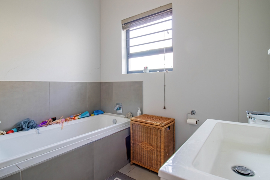 2 Bedroom Property for Sale in Morningside Gauteng