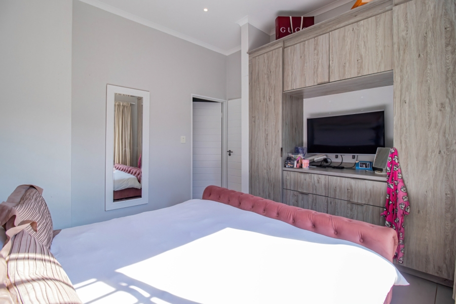 2 Bedroom Property for Sale in Morningside Gauteng
