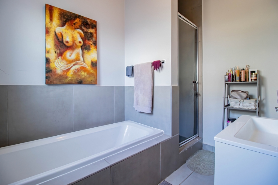 2 Bedroom Property for Sale in Morningside Gauteng