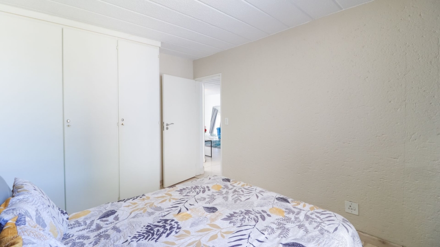 To Let 2 Bedroom Property for Rent in Sandown Gauteng