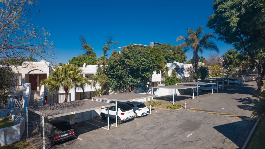 To Let 2 Bedroom Property for Rent in Sandown Gauteng