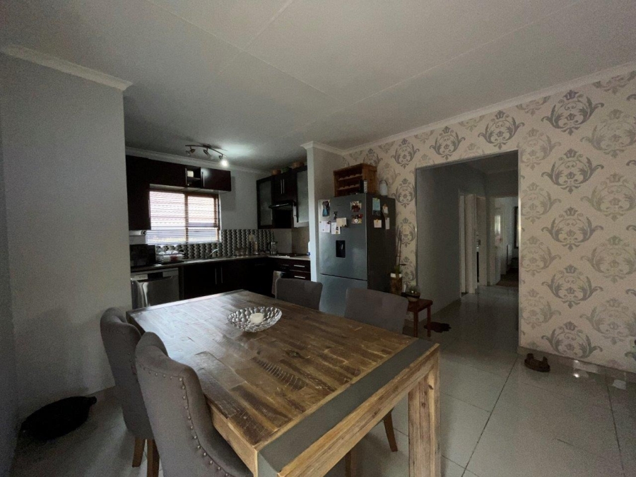 To Let 3 Bedroom Property for Rent in Craigavon Gauteng