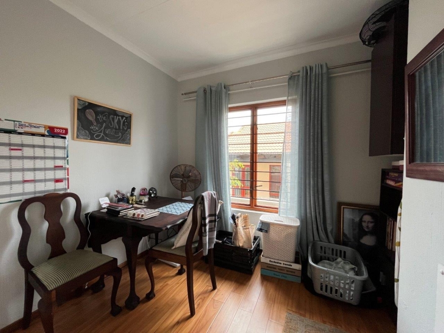 To Let 3 Bedroom Property for Rent in Craigavon Gauteng