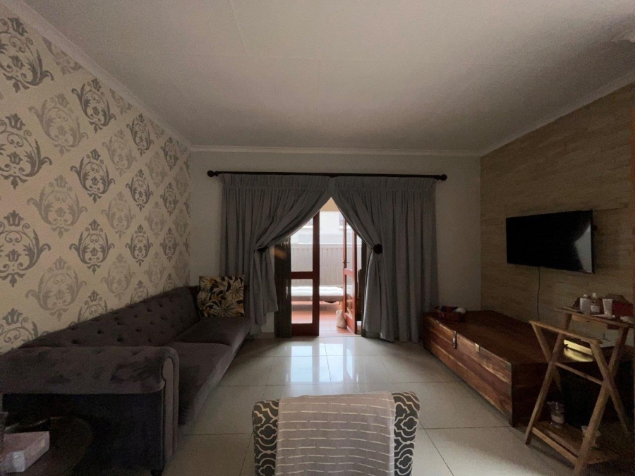 To Let 3 Bedroom Property for Rent in Craigavon Gauteng