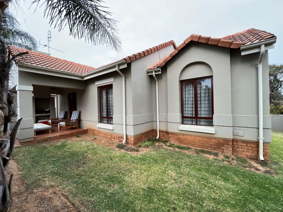 To Let 3 Bedroom Property for Rent in Craigavon Gauteng