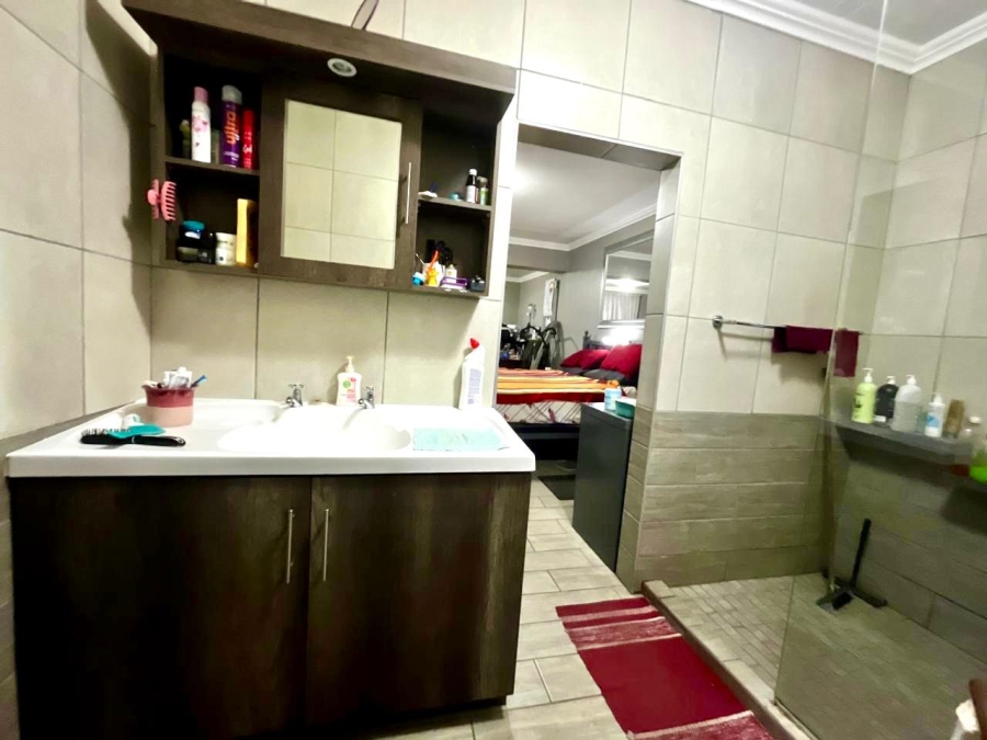 3 Bedroom Property for Sale in Fishers Hill Gauteng