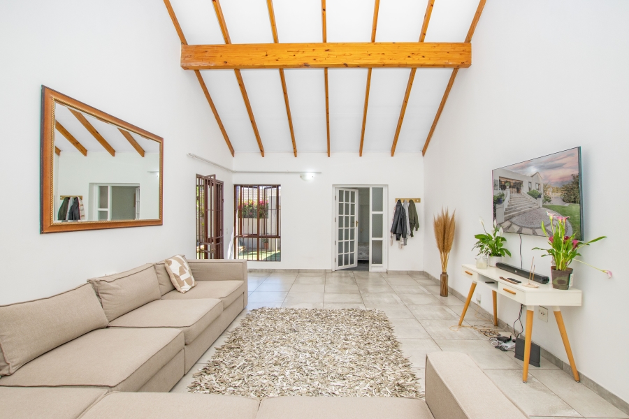 3 Bedroom Property for Sale in Lonehill Gauteng