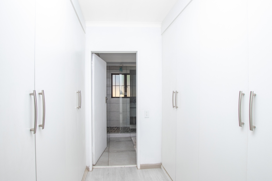 3 Bedroom Property for Sale in Lonehill Gauteng
