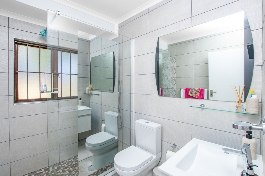 3 Bedroom Property for Sale in Lonehill Gauteng